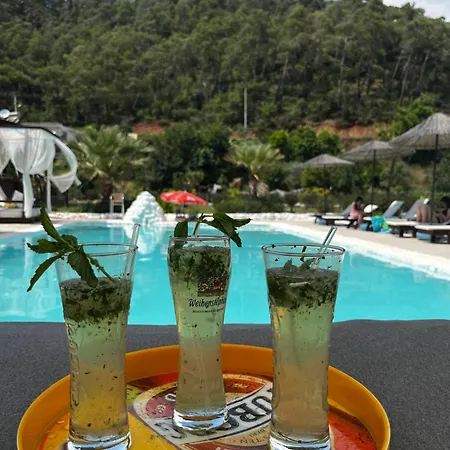 Zirkon Valley Boutique Aparthotel