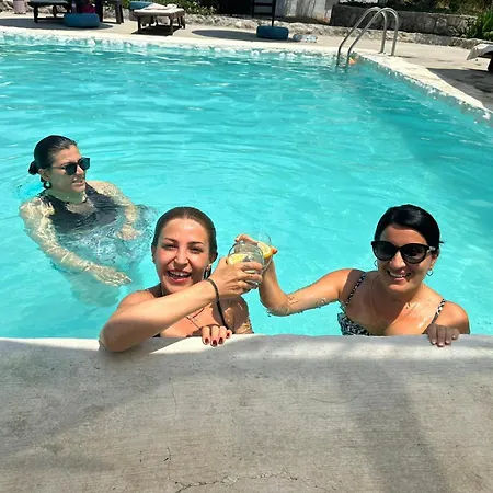 Zirkon Valley Boutique 아파트호텔 *