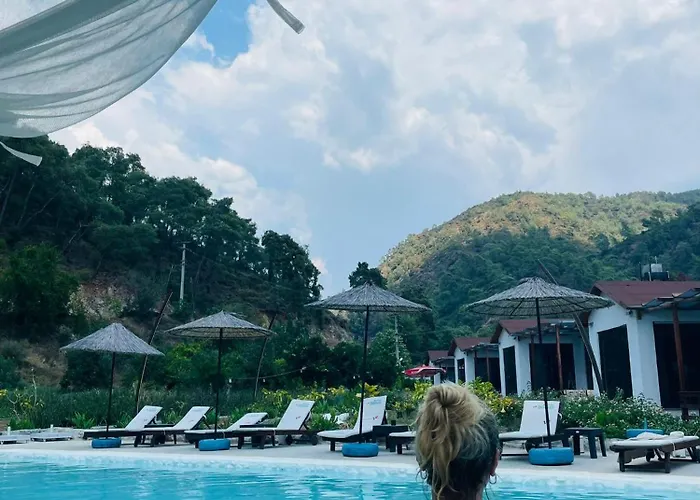 Zirkon Valley Boutique *